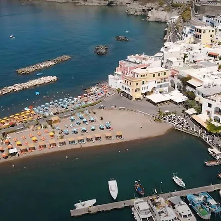 Mare Nostrum - Beachfront House With Sea View - 2 Bedrooms - Sant'angelo Ischia *