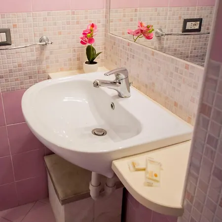 Mare Nostrum - Beachfront House With Sea View - 2 Bedrooms - Sant'angelo Ischia *
